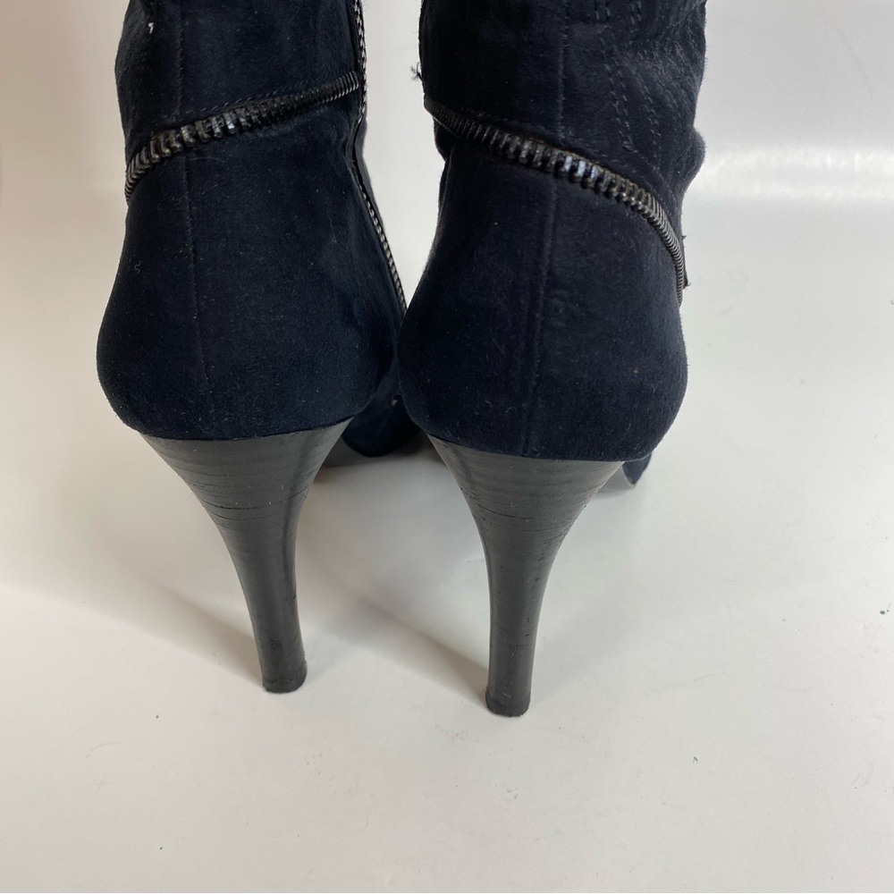 Carlos Santana Heeled Zipper Boot - image 8